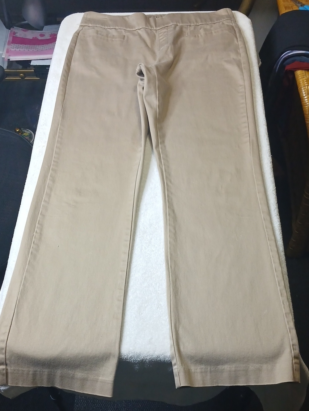 Lee Women's Khaki Straight-Leg Jeans